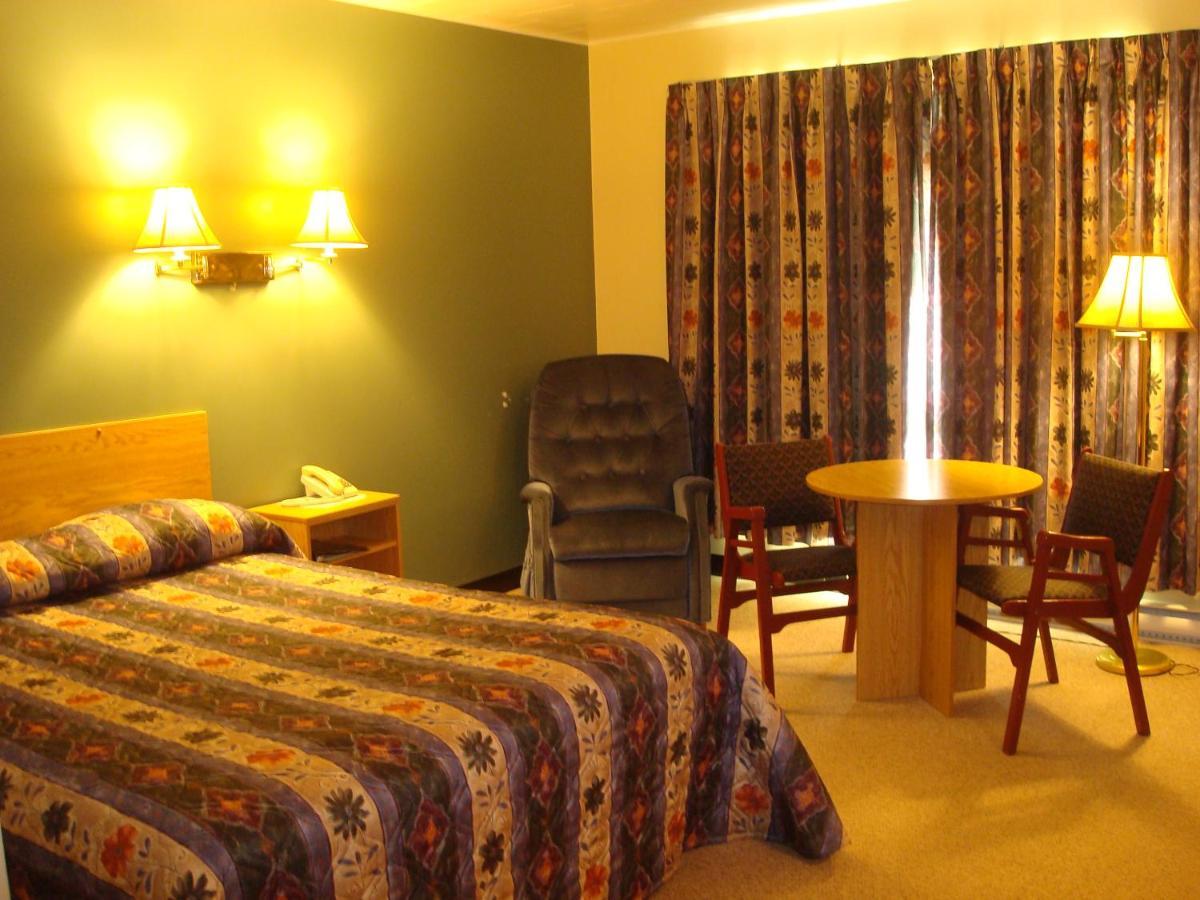 Le Campagnard Hotel Matane Luaran gambar