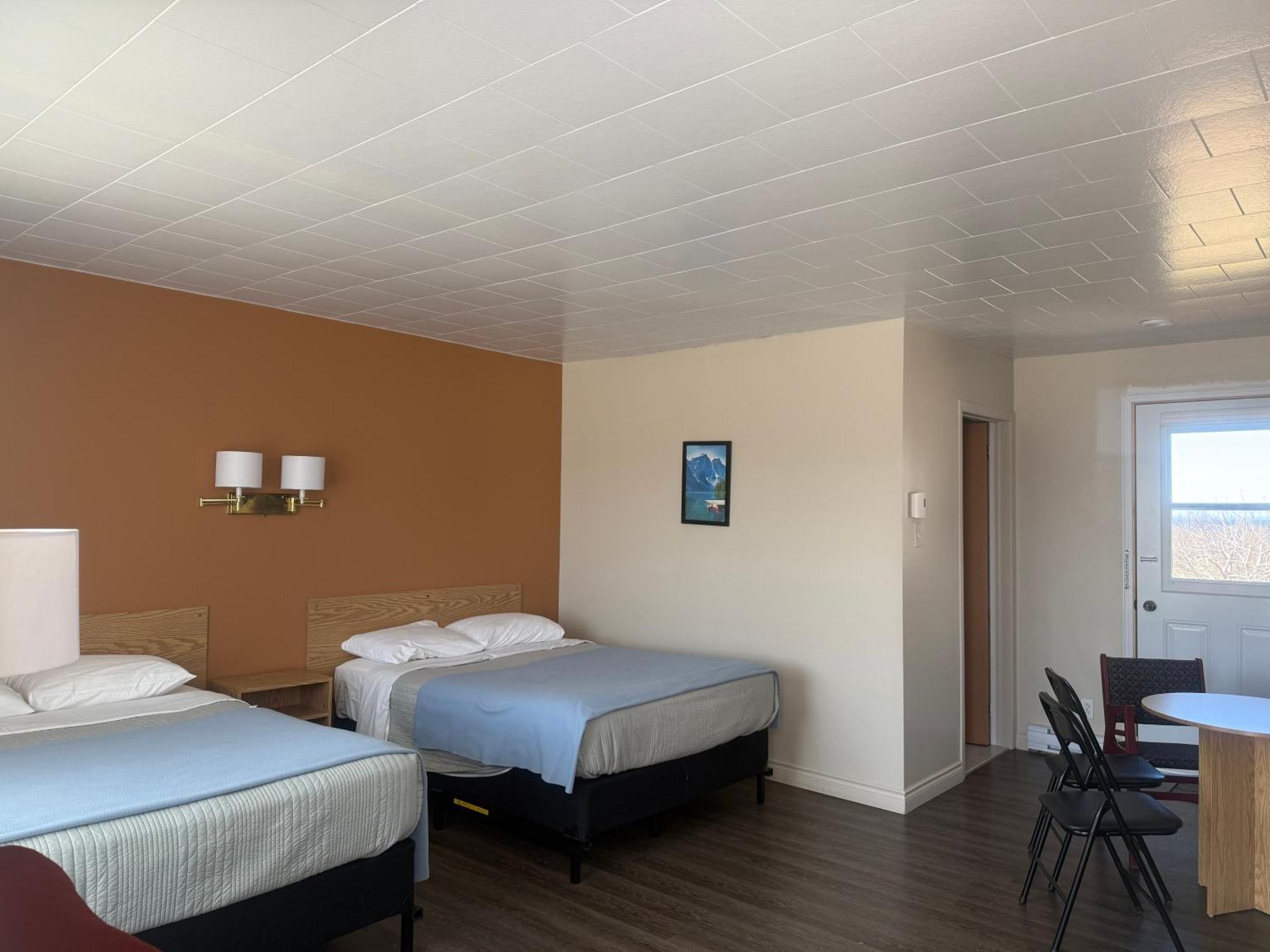 Le Campagnard Hotel Matane Luaran gambar