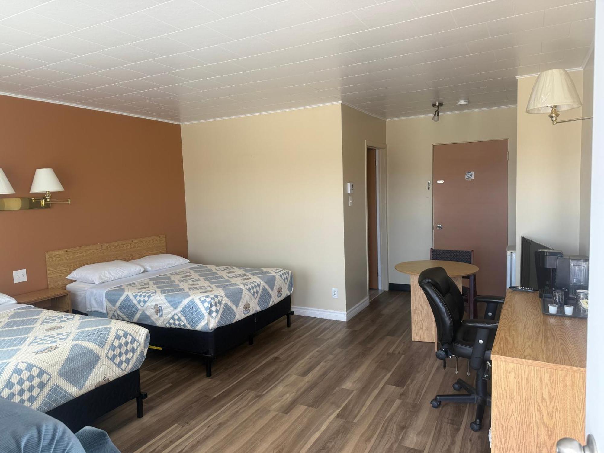 Le Campagnard Hotel Matane Luaran gambar