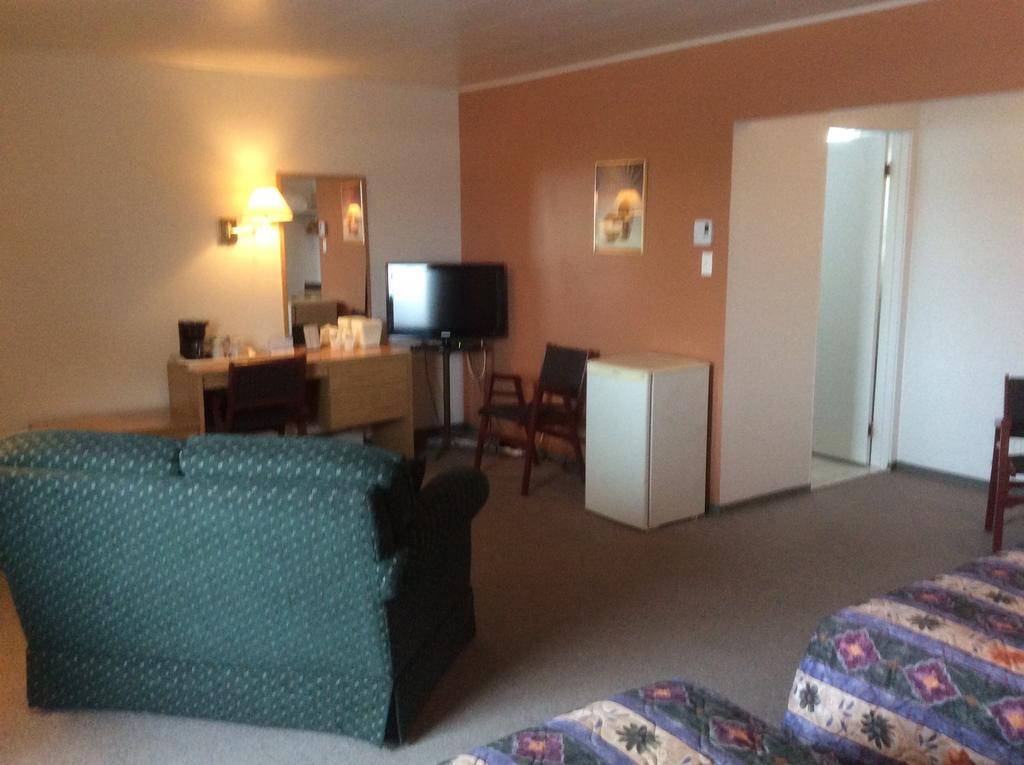 Le Campagnard Hotel Matane Luaran gambar